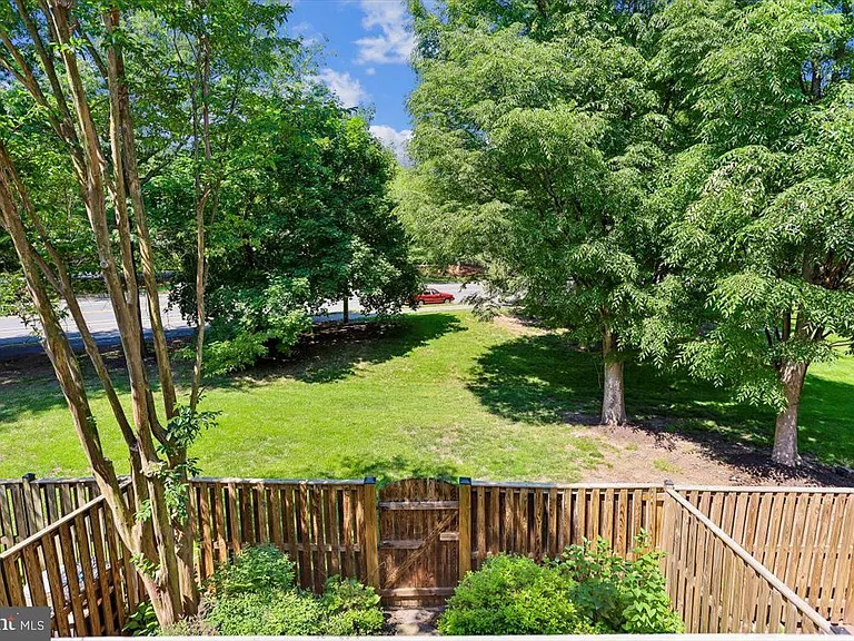 6316 Cider Barrel Cir — Photo 48