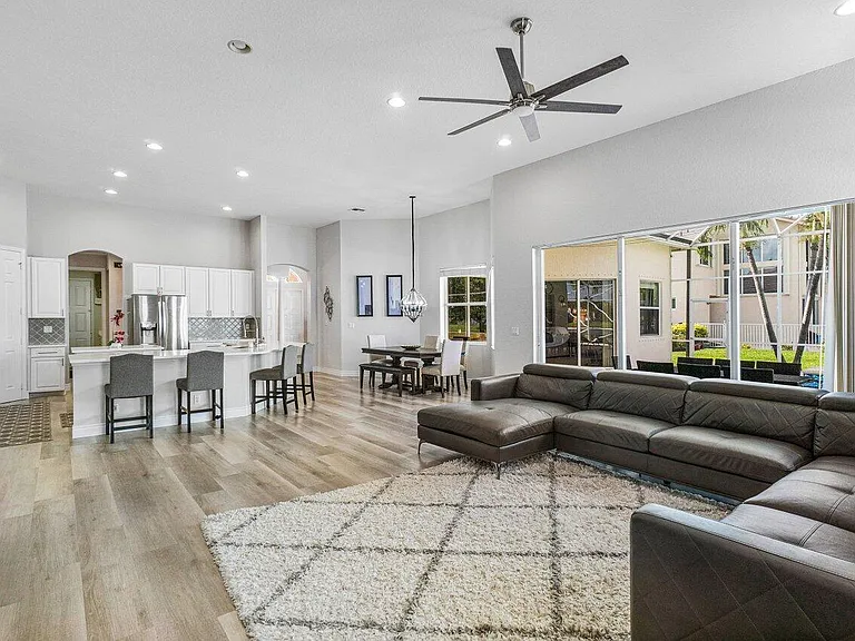 11750 Osprey Pointe Cir — Photo 3