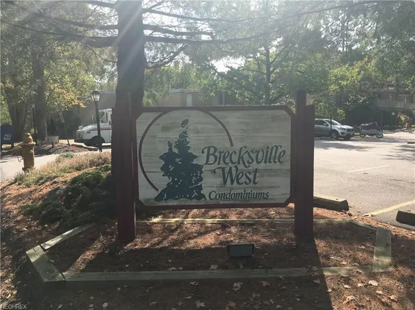 6610 Daisy Ave #5, Independence, OH 44131