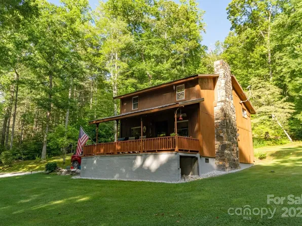 120 Lu Ern Ln, Spruce Pine, NC 28777