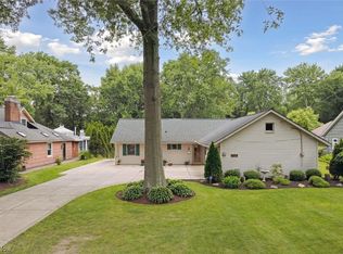 8674 Lindbergh Blvd, Olmsted Falls, OH 44138