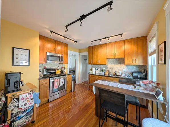 428 Main St, Medford, MA 02155