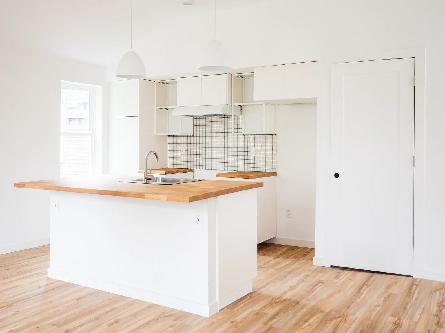 2 bed, $1,800 — Photo 1