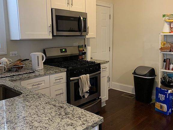 5th image of 2619 N Southport Ave #1-CH