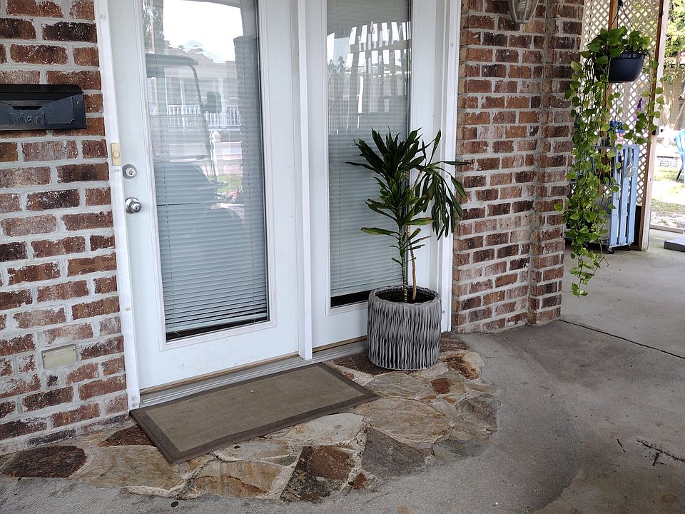 1st image of 449 Oceanside Dr #A