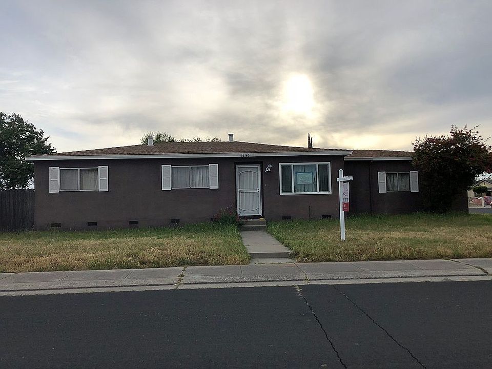 1st image of 16145 Cambridge Dr