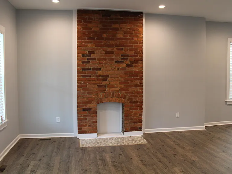 932 Linwood Ave — Photo 4
