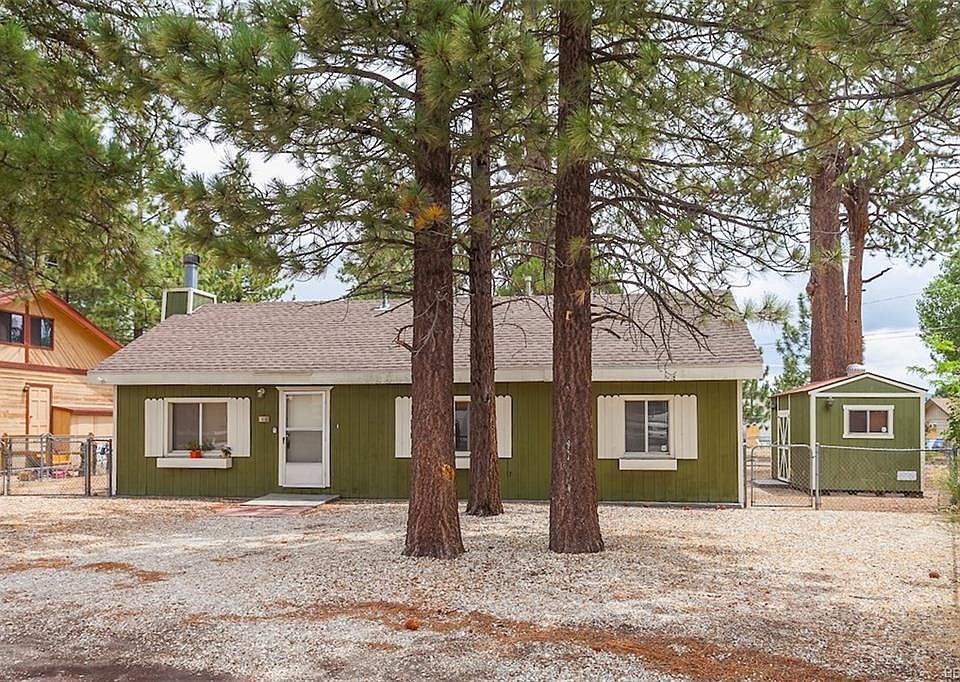 1st image of 1050 Circle Ln