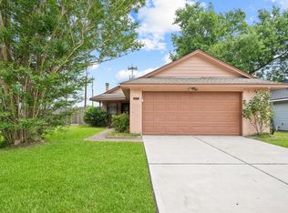 10739 Parkland Woods Dr, Sugar Land, TX 77498