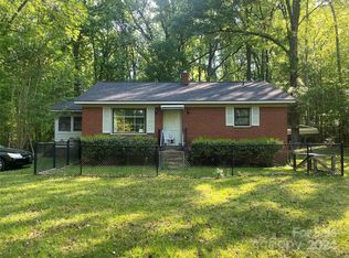 2117 E John St, Matthews, NC 28105