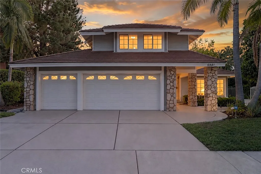 5 bed, 3190 sqft, $8,000 — Photo 1