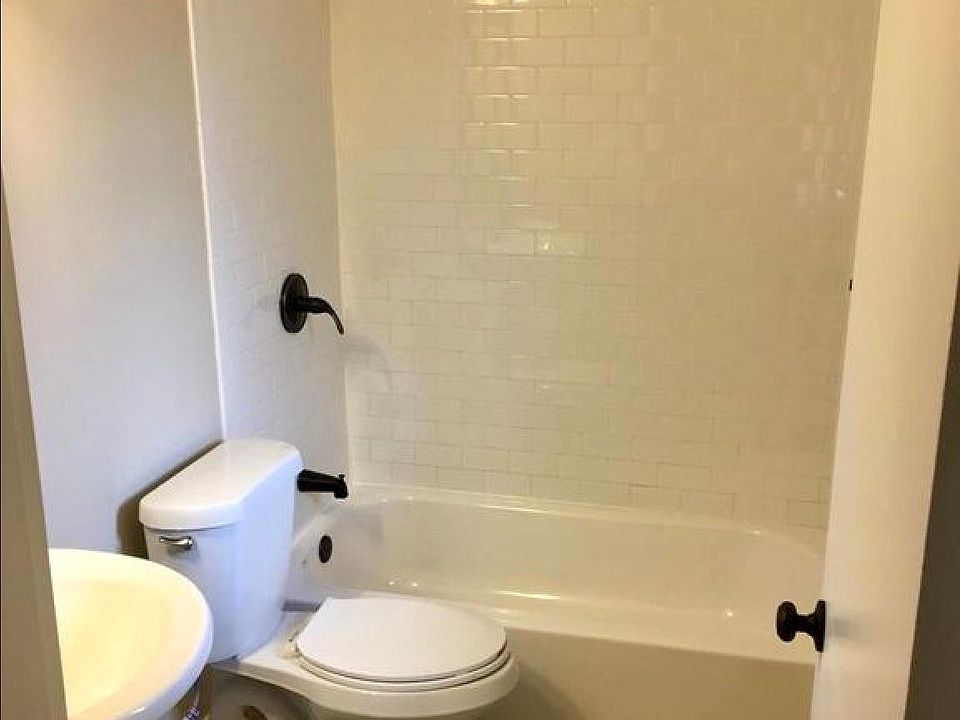 1st image of 7202 Longfield Dr #1