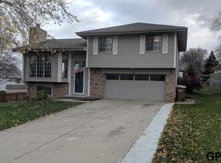 3305 Jason Dr, Bellevue, NE 68123