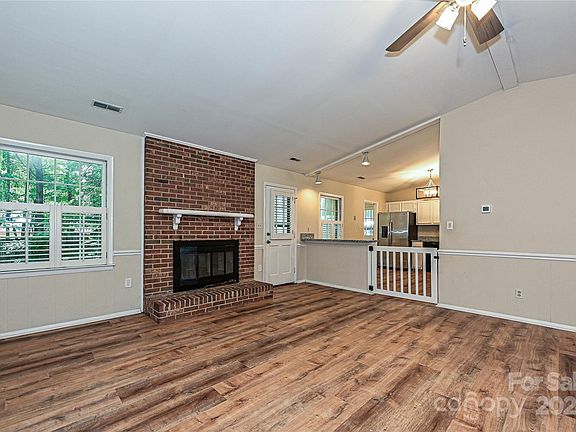 5th image of 9624 Hinson Dr