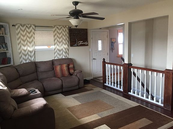 3rd image of 2444 Craig Ave