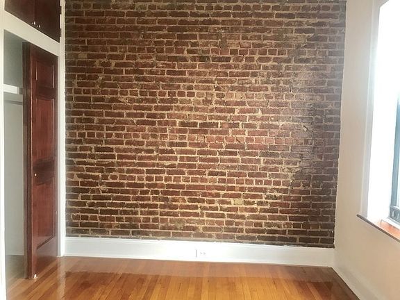 5th image of 21-38 Crescent St #C8