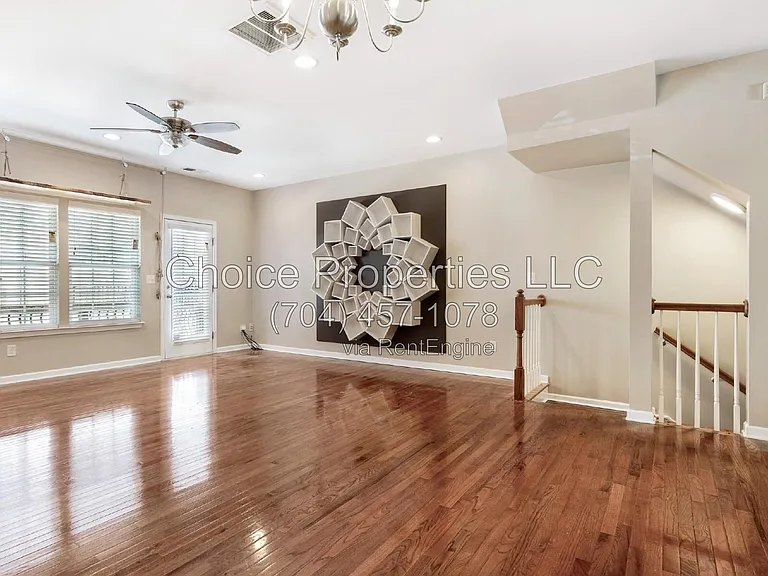 223 N Irwin Ave — Photo 8