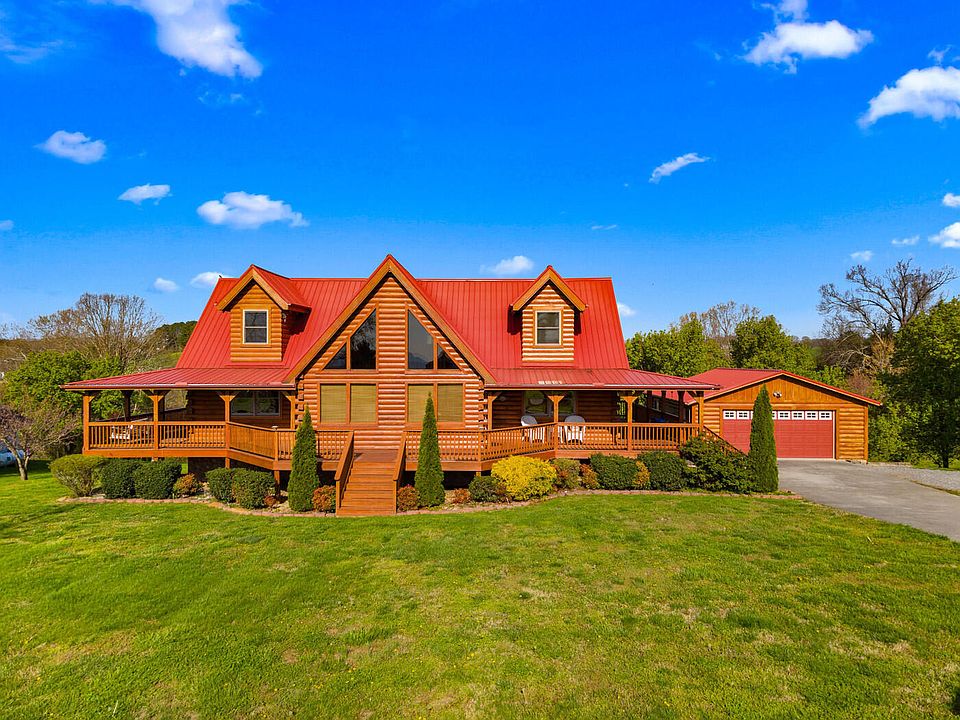 1st image of 811 Pinnacle Dr