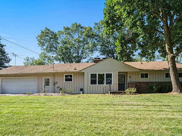 1746 Greenbriar Dr, Portage, MI 49024