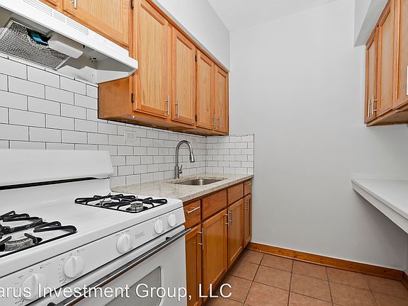 3rd image of 3014 W 63rd St #8287069