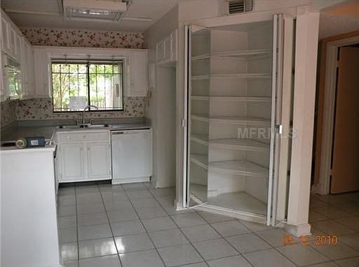 3rd image of 7480 Canford Ct