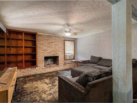 5th image of 8447 Guadalupe Ave