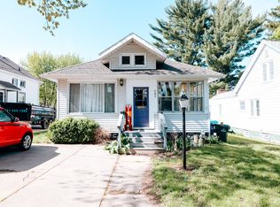 982 W Forest Ave, Muskegon, MI 49441