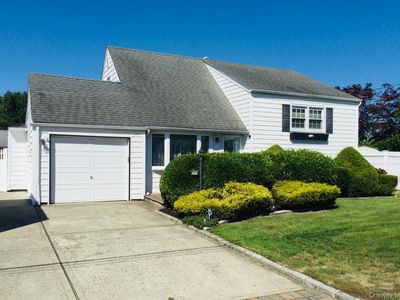 100 Jefferson Avenue, Islip Terrace, NY, 11752