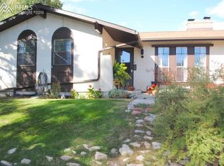 418 Valley Hi Cir APT B, Colorado Springs, CO 80910