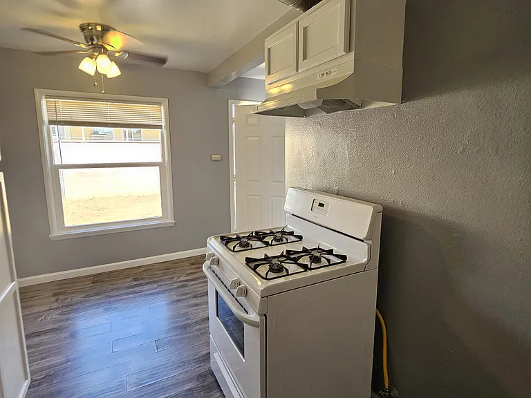 44535 Cedar Ave — Photo 6