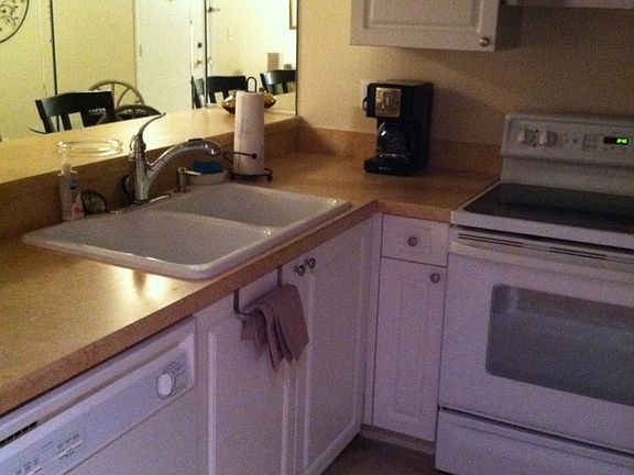 4th image of 638 Bird Bay Dr W
