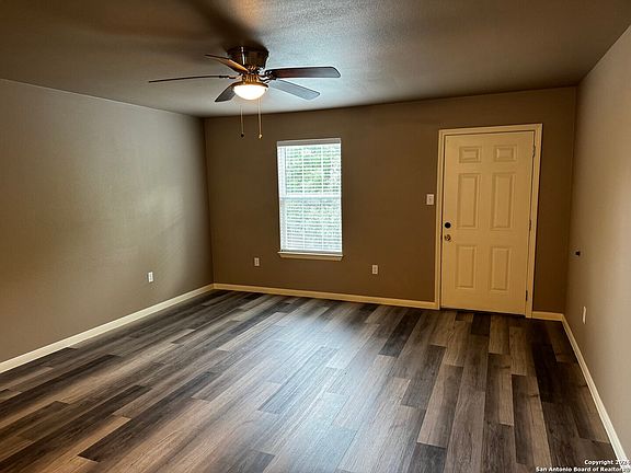 3rd image of 4914 DRISKILL ST