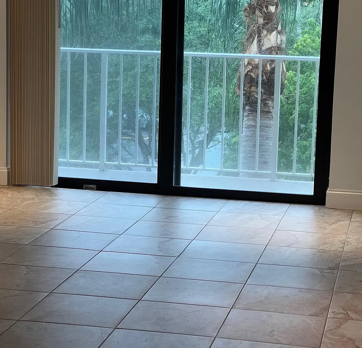 1 bed, 1.0 bath, 670 sqft, $1,900 — Photo 1