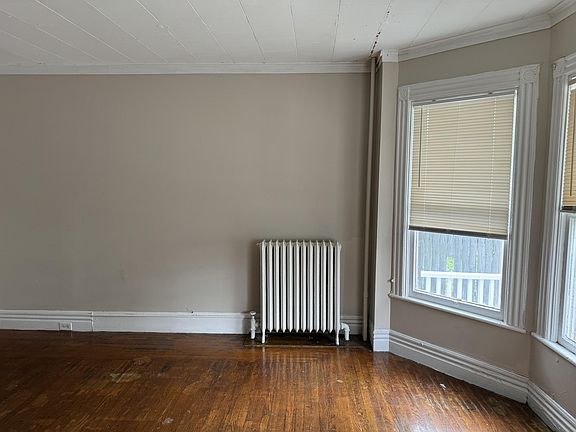 5th image of 431 Morris St #1