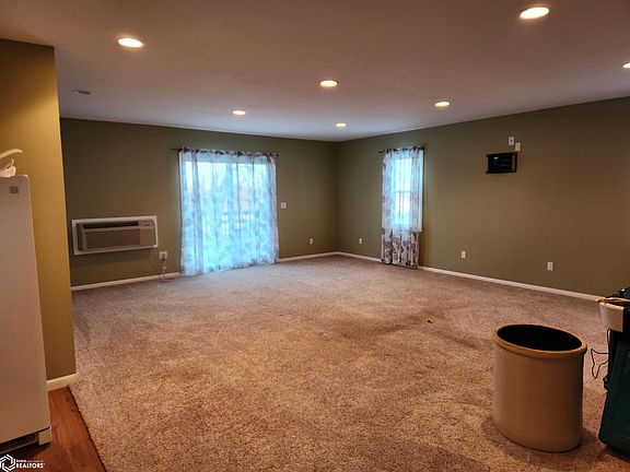 5th image of 3298 C Ave