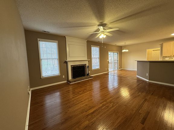 5th image of 4903 Linden Oaks Ave