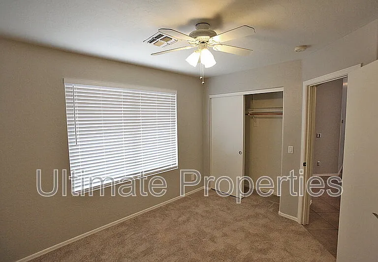 15710 N 34th St — Photo 13