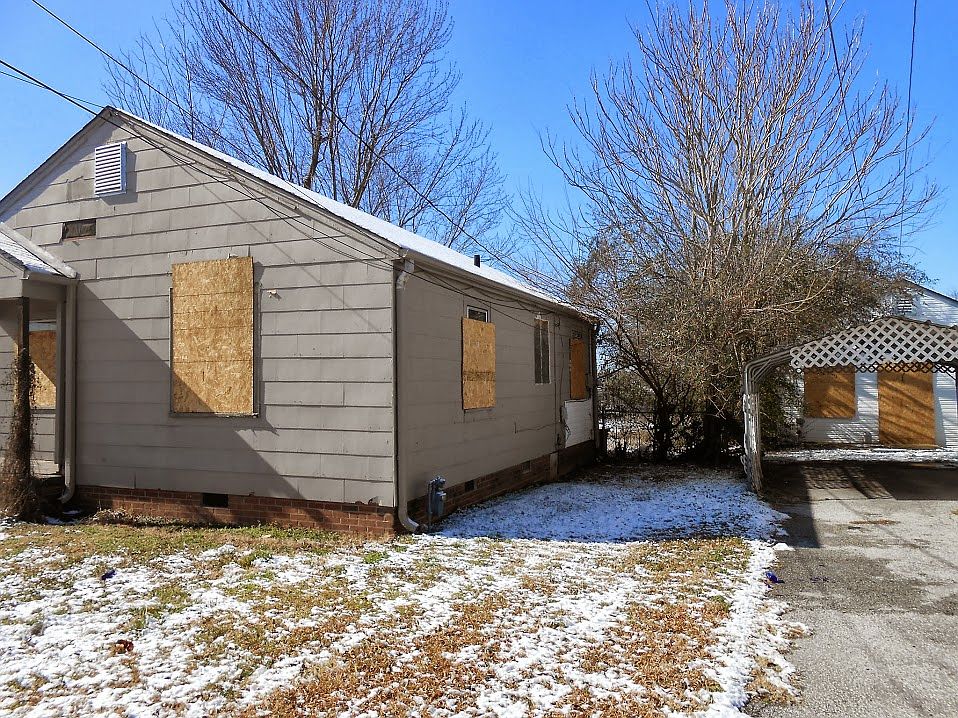 2nd image of 87 Holland Ave