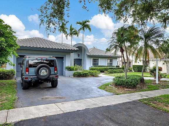 2nd image of 10062 NW 13th Court