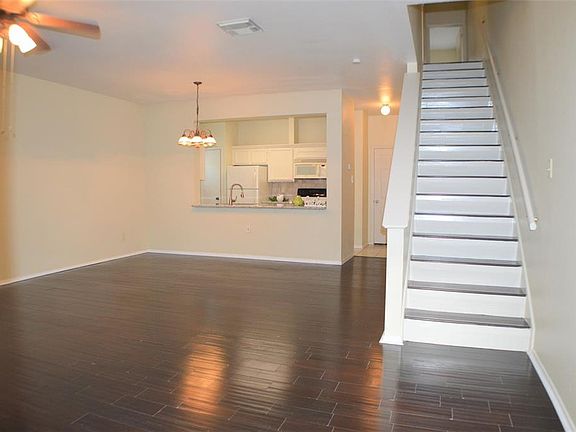 4th image of 17509 Red Oak Dr #7509