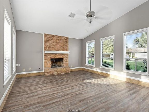 4th image of 3002 Normand Dr