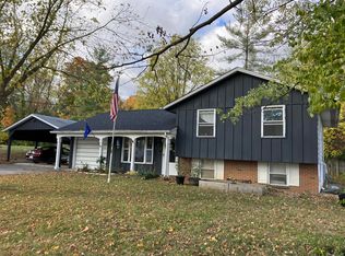 3942 W Fairington Dr, Bloomington, IN 47403