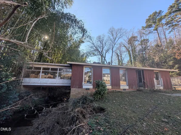 2700 Manning Pl, Raleigh, NC 27608