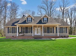 1945 W Creston Rd, Crossville, TN 38571