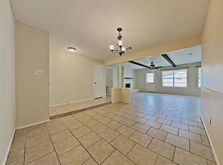 16515 Forest Bend Ave, Friendswood, TX 77546