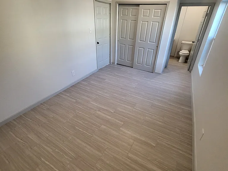 647 Hammond Ave — Photo 19