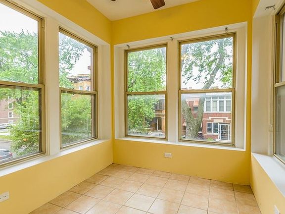 4th image of 6147 S Langley Ave #3