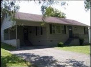 323 Defoe Cir, Maryville, TN 37804