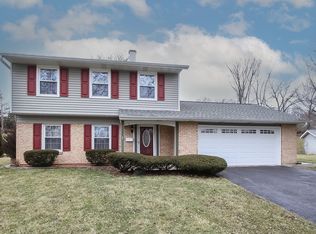 820 W Country Dr, Bartlett, IL 60103