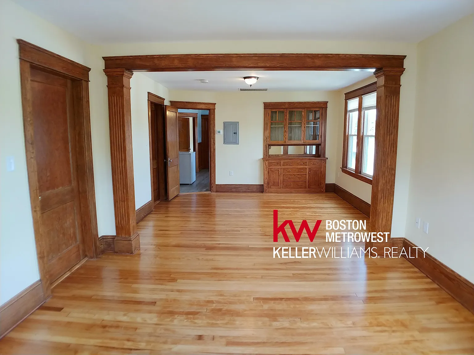 2 bed, 1027 sqft, $1,800 — Photo 3